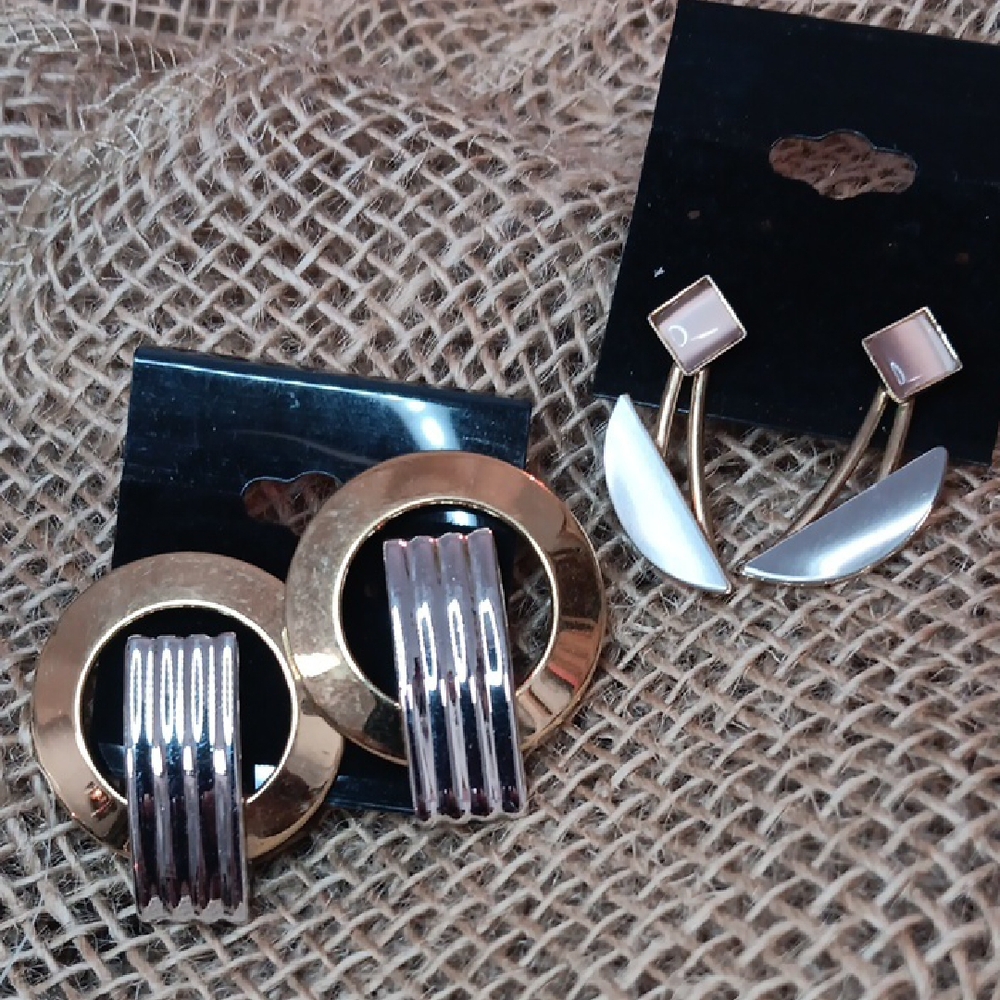 Set Of Two Gold and Silver Geometric Earrings